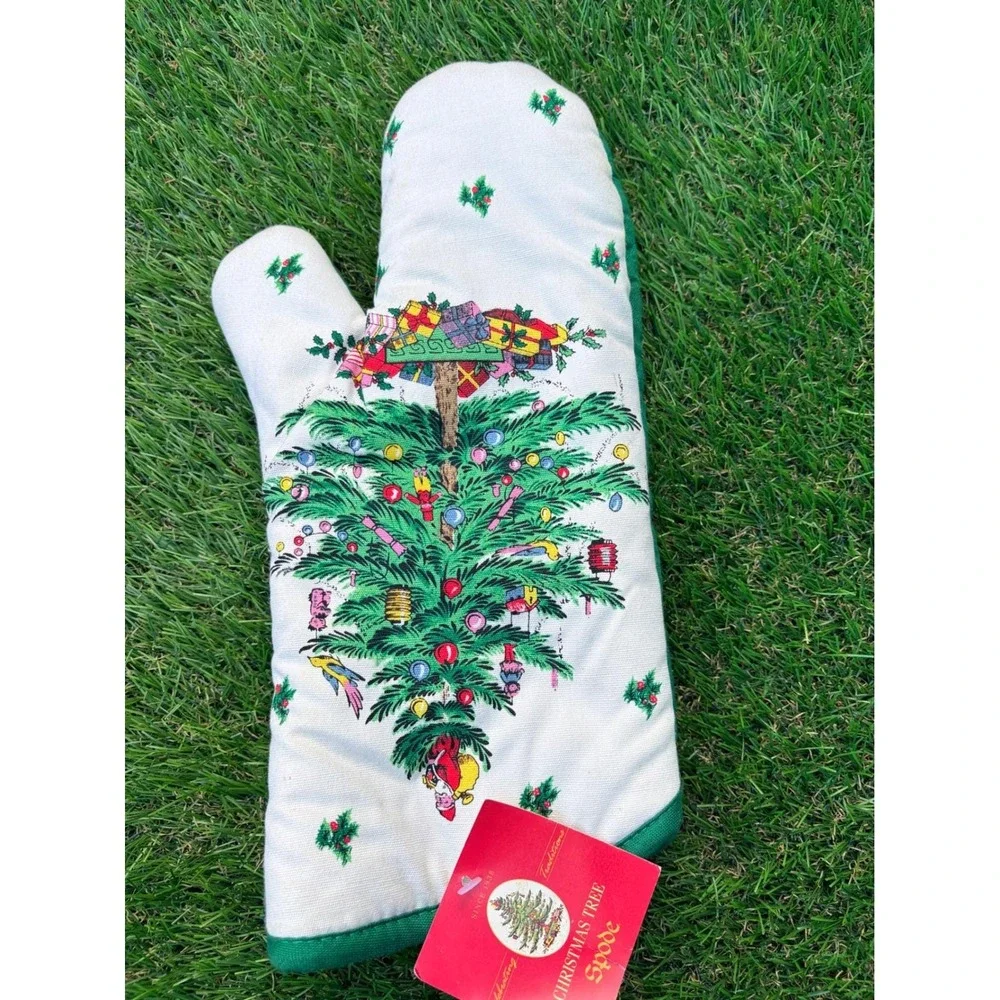Spode Christmas Tree 4 Piece‎ Set 2 Bath Towels 1 Hand Towel 1 Oven Mitt Green